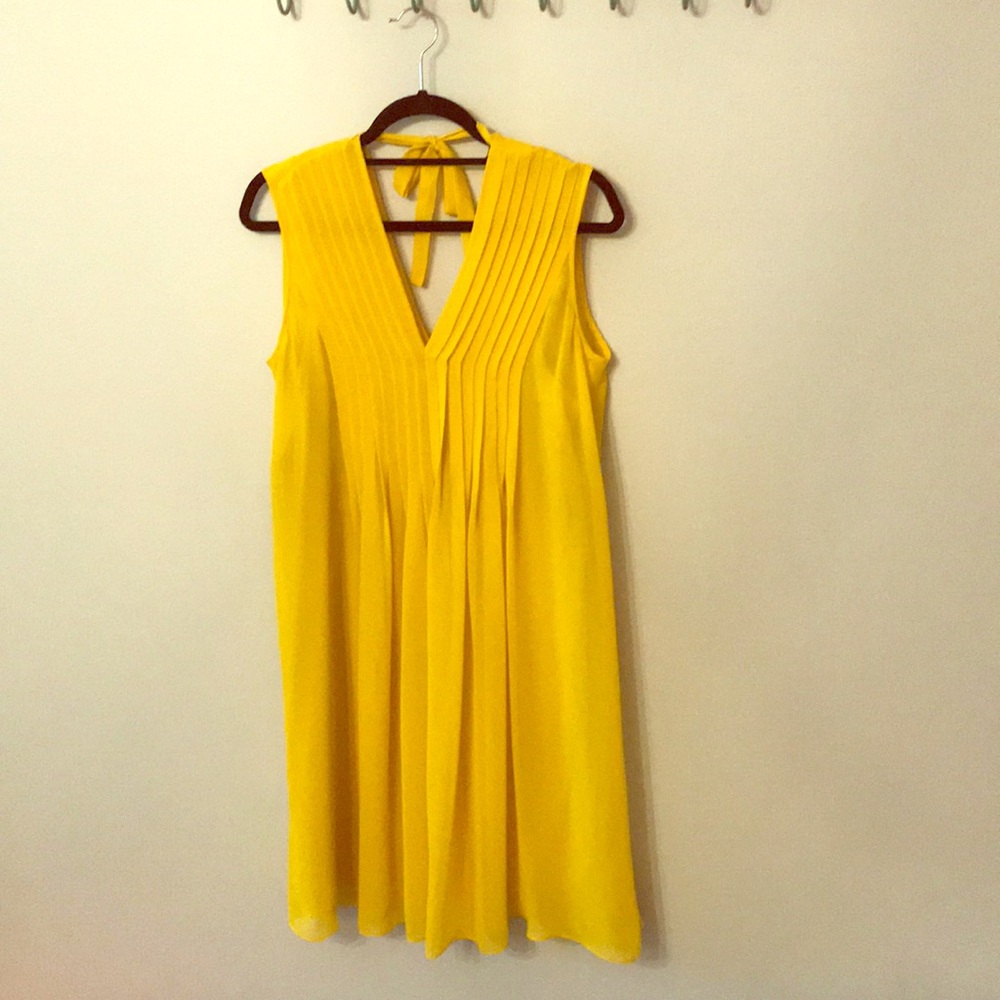 Sisley Yellow size 6 dress